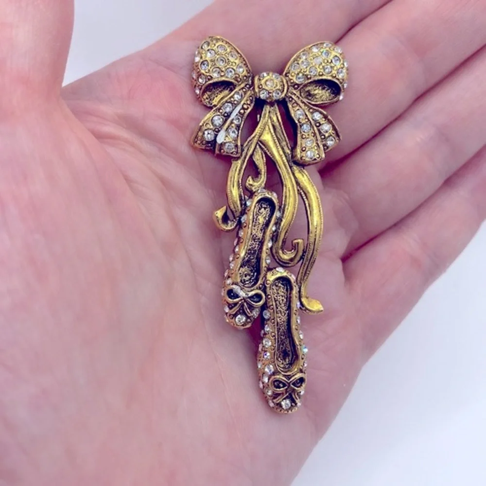 Vintage Gold Tone Rhinestone Ballet Slipper Brooch – Ballerina Aesthetic - Picture 2 of 5